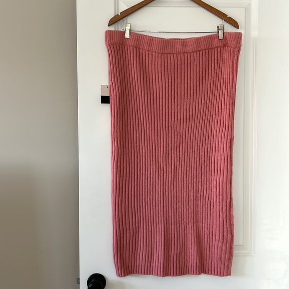 ⭐️NWT!⭐️Eloquii Elements Ribbed Knit Dusty Rose/Pink Stretchy Pull on Midi Skirt - Picture 6 of 10